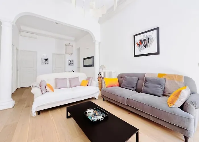 Le Bel Epoque - Centre アパート *